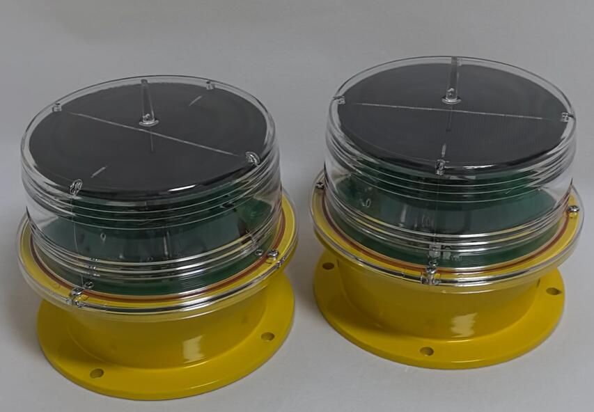 L 810 solar powered obstruction light